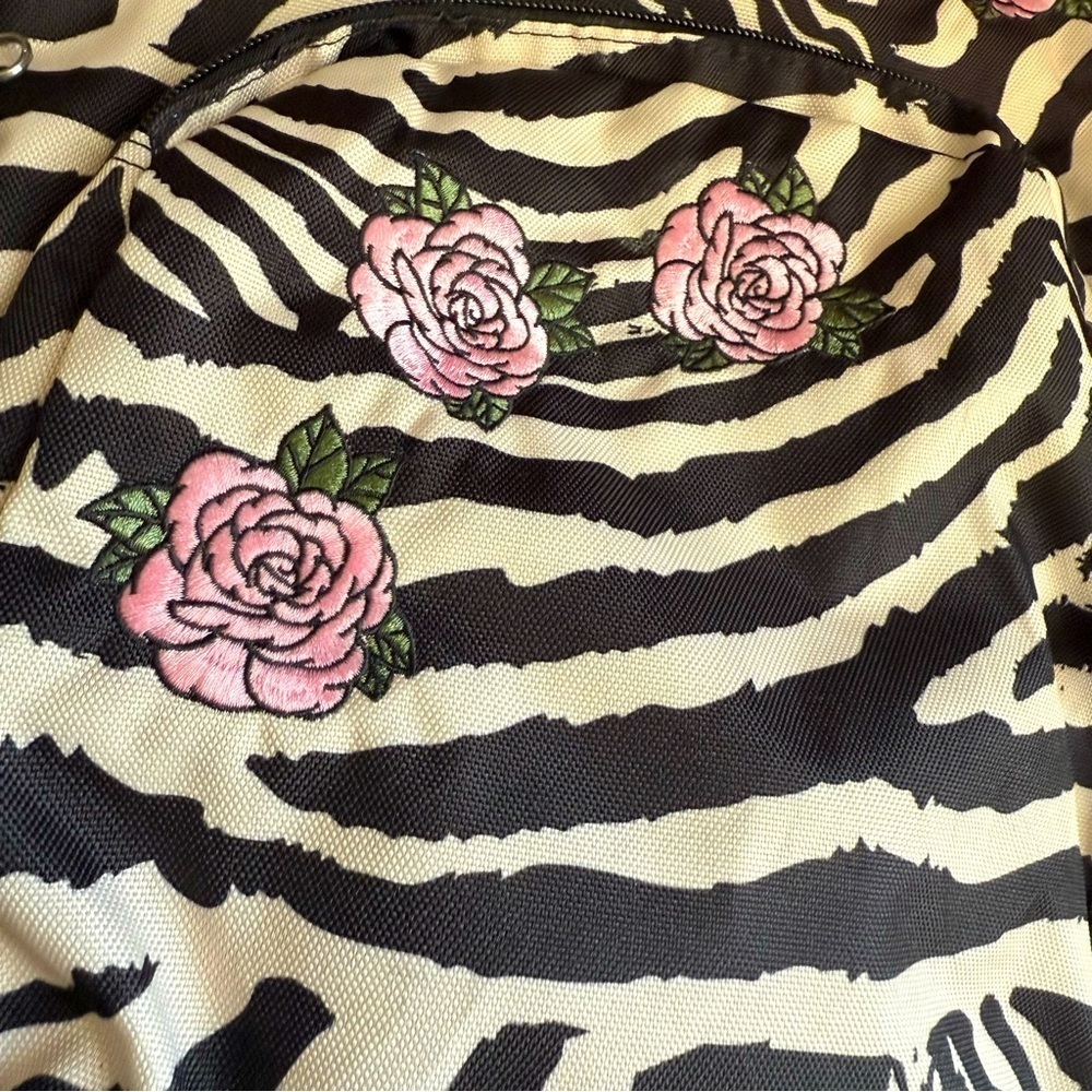 NWOT Trans by Jansport Overt Zebra Rose Print Backpack - Picture 4 of 8